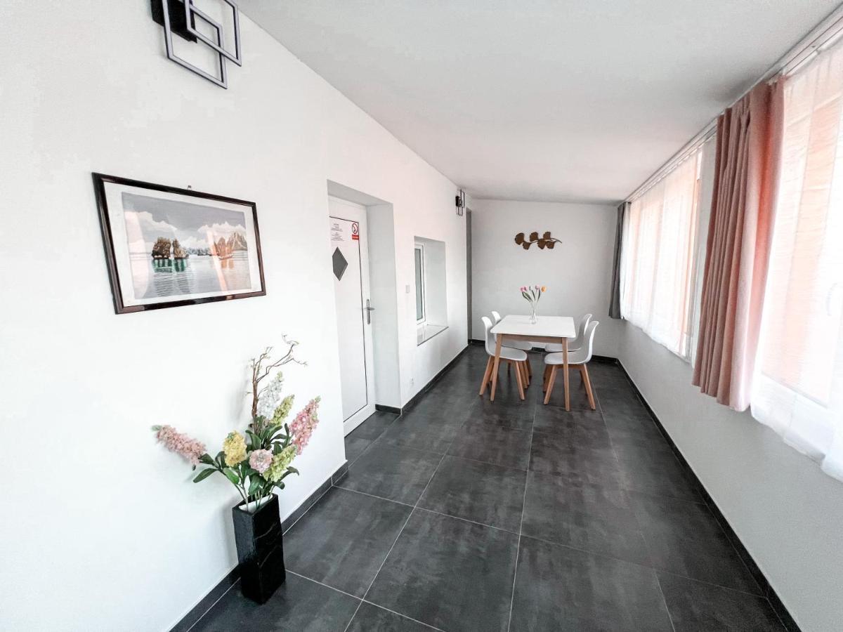 Williams Apartments Praga Exterior foto